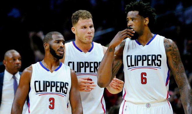 中甲半场：丹克莱尔1射1传，高华泽破门，石家庄功夫2-0大连鲲城（中甲半场战报：丹克莱尔一传一射，高华泽建功，石家庄功夫暂2-0领先大连鲲城）