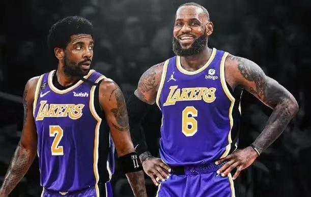 记者：尤文准备接受马赛对小维阿的报价，交易很快完成（记者称尤文将同意马赛报价小维阿，转会即将敲定）