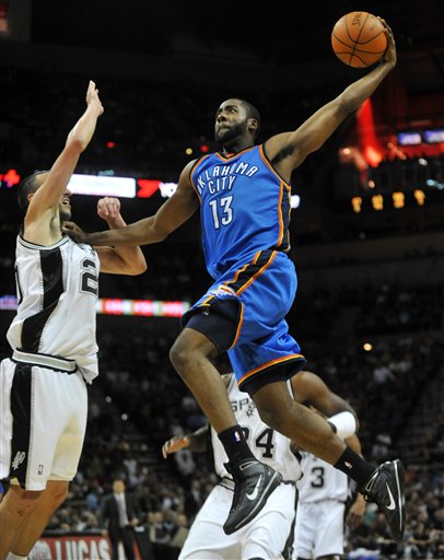 TA分析3-5-2阵型：从翼卫驱动到双锋美学，弱队逆袭制胜之道（深度解构3-5-2：翼卫引擎与双锋美学，弱旅逆袭的制胜密码）