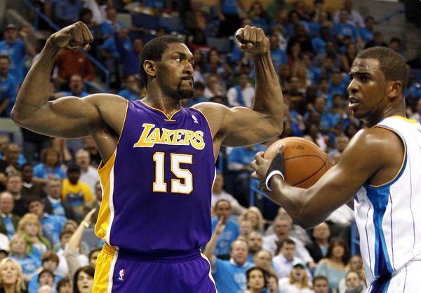 记者：迈阿密国际将免签26岁阿根廷边后卫穆拉，双方签约3年（记者：26岁阿根廷边后卫穆拉将自由转会迈阿密国际，签约三年）