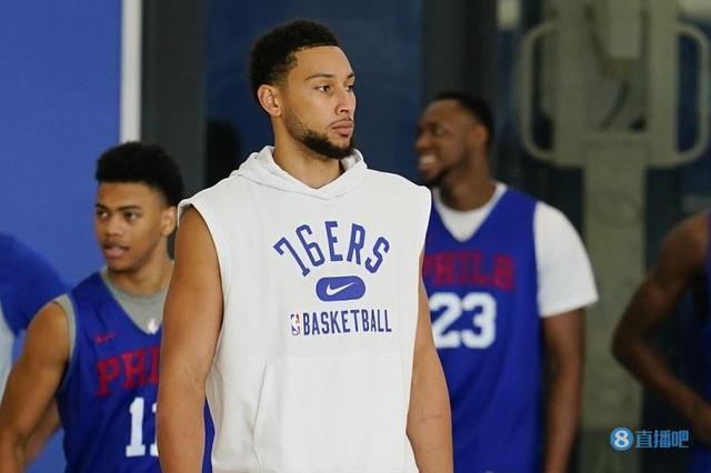 爆冷输江苏后再惨败广州！辽篮一输到底：冲击前八悬了？（连续不敌江苏又惨败广州，辽篮颓势难止：前八前景告急？）