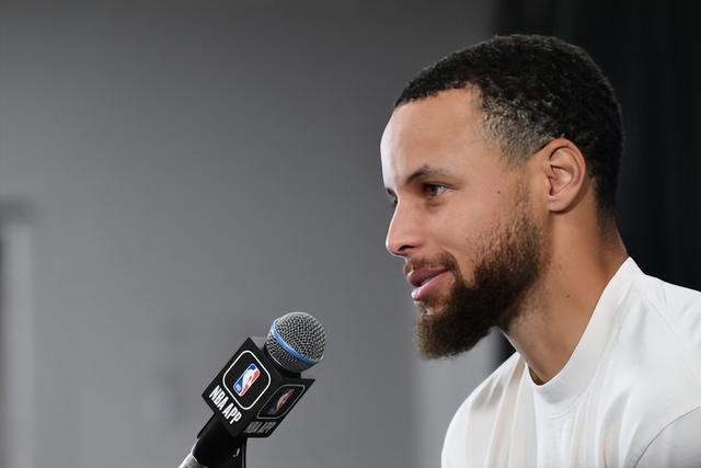 韩旭：舆论说我为了国内挣钱不参加海外联赛，当时觉得很委屈（韩旭谈被指为赚国内钱不打海外联赛：当时很委屈）