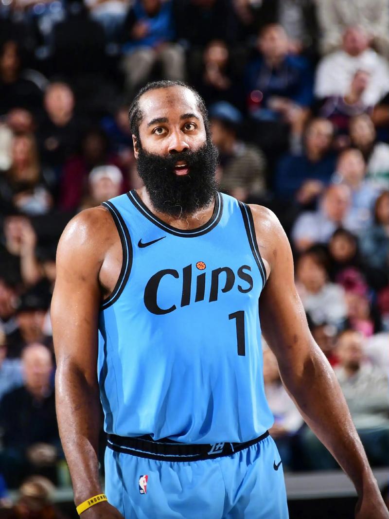 德转列勒沃库森历史最贵阵：维尔茨、哈弗茨领衔，弗林蓬入选（德转评勒沃库森史上最贵阵容：维尔茨、哈弗茨领衔，弗林蓬上榜）